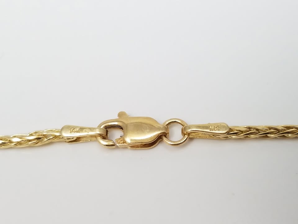 Sleek 14k Yellow Gold Solid Round Wheat 18" Chain