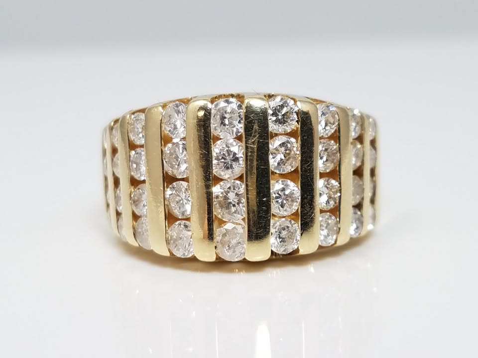 Casual 14k Yellow Gold Natural Diamond Ring Band