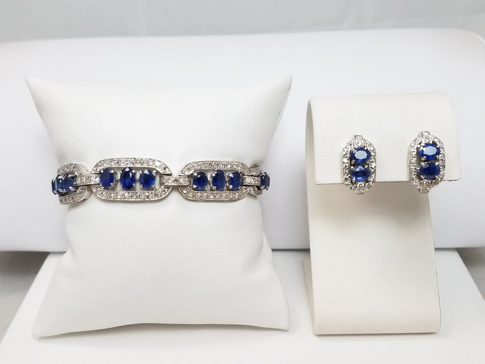 Extravagant 18k White Gold Natural Sapphire Diamond Bracelet & Earring Set