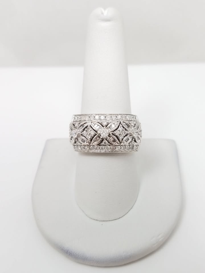 Magnificent 14k White Gold Natural Diamond Custom Ring Band
