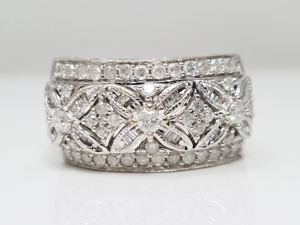 Magnificent 14k White Gold Natural Diamond Custom Ring Band