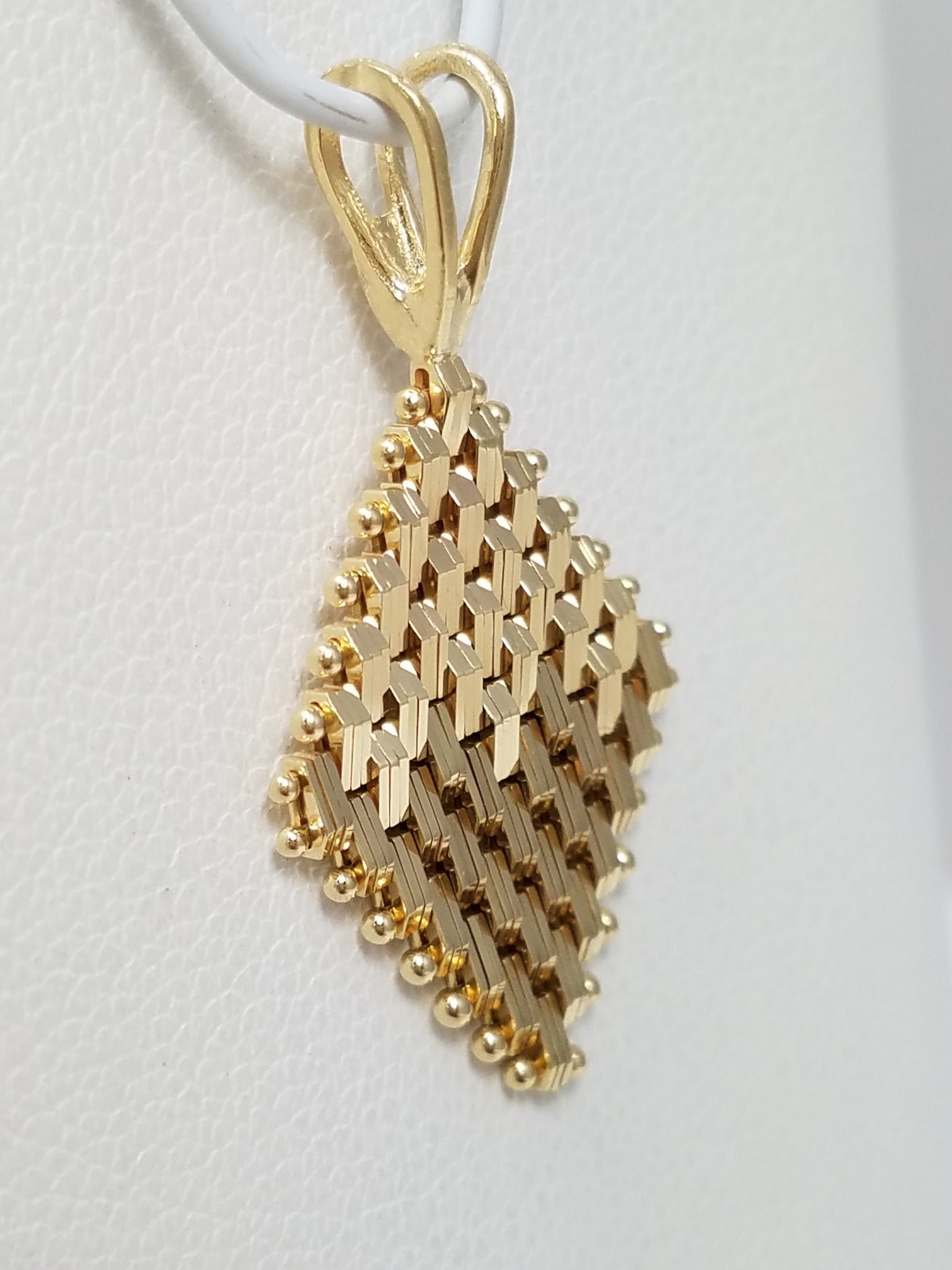 Diamond Shaped Riccio Link 14k Yellow Gold Pendant