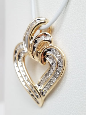 Sweet 14k Yellow Gold Natural Diamond Heart Pendant