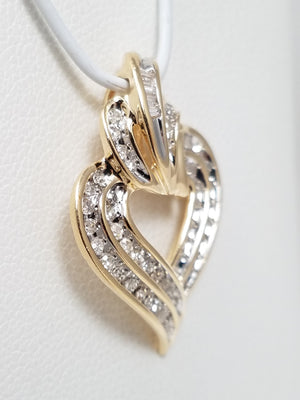 Sweet 14k Yellow Gold Natural Diamond Heart Pendant