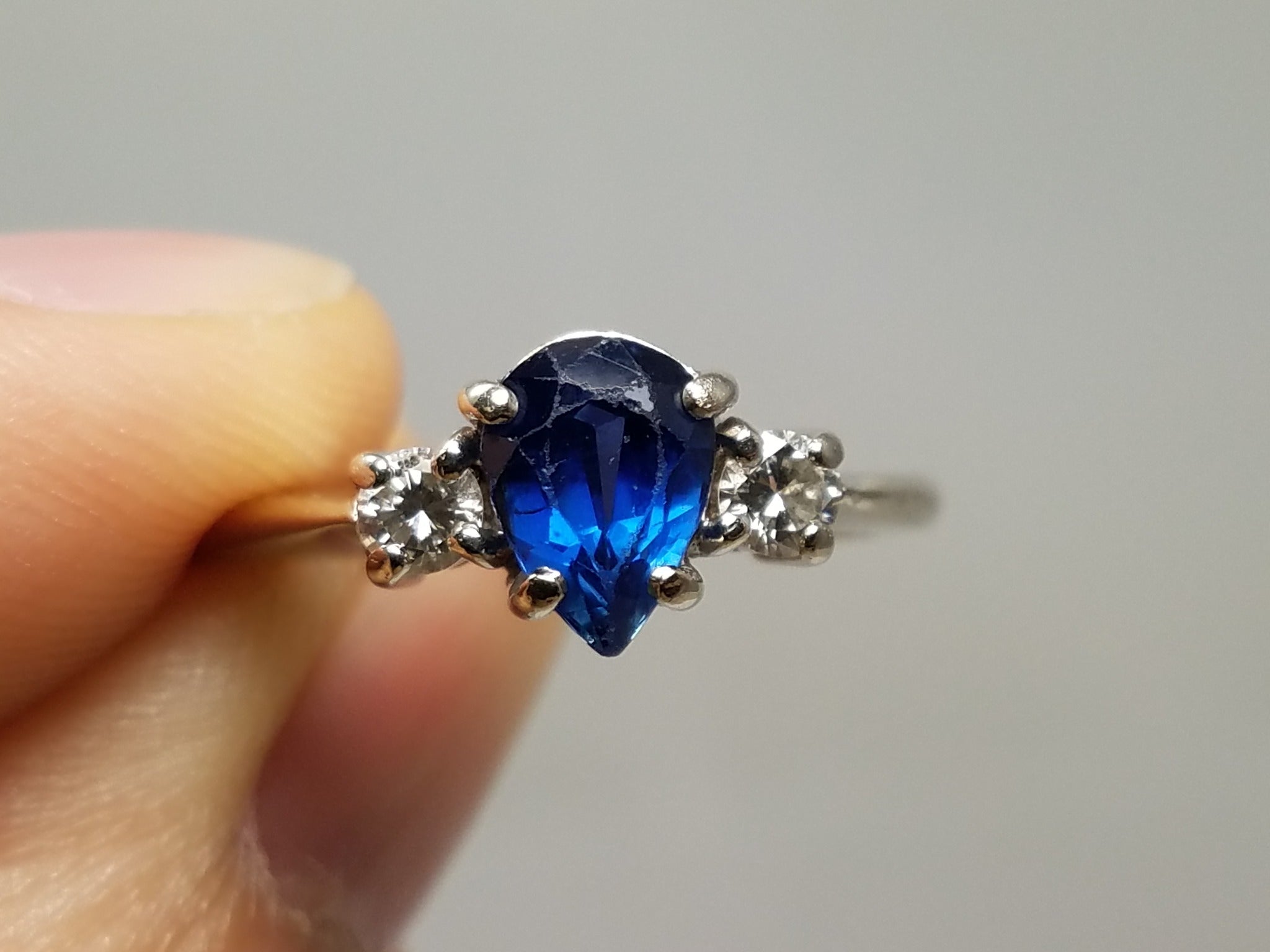 Lovely Natural Sapphire Diamond 14k White Gold Ring