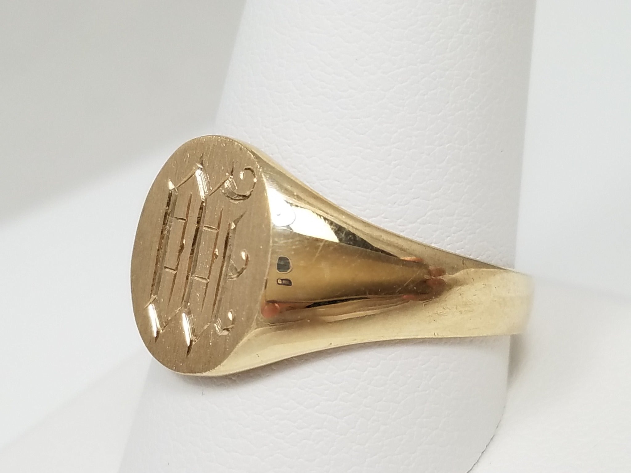 Men's Initial Signet Ring in 10k Yellow Gold