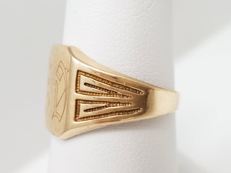 Art Deco Era 10k Yellow Gold Signet Ring