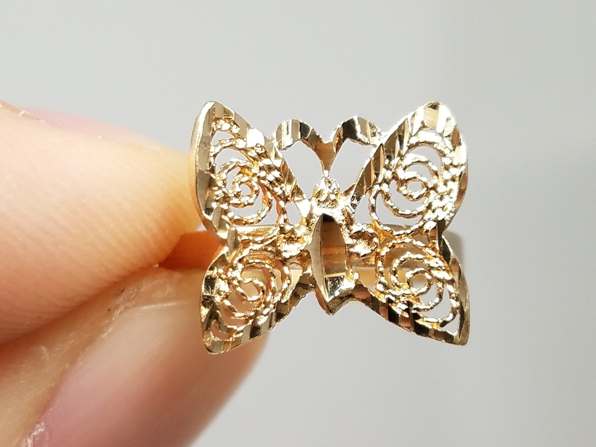Precious 10k Yellow Gold Diamond Cut Butterfly Ring