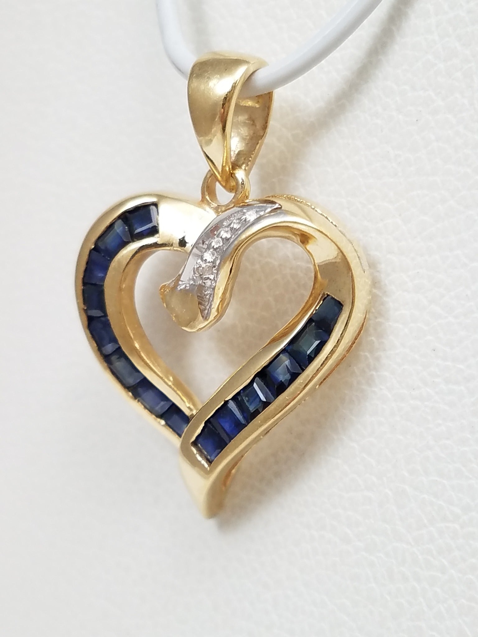 14k Yellow Gold Natural Sapphire Diamond Heart Pendant