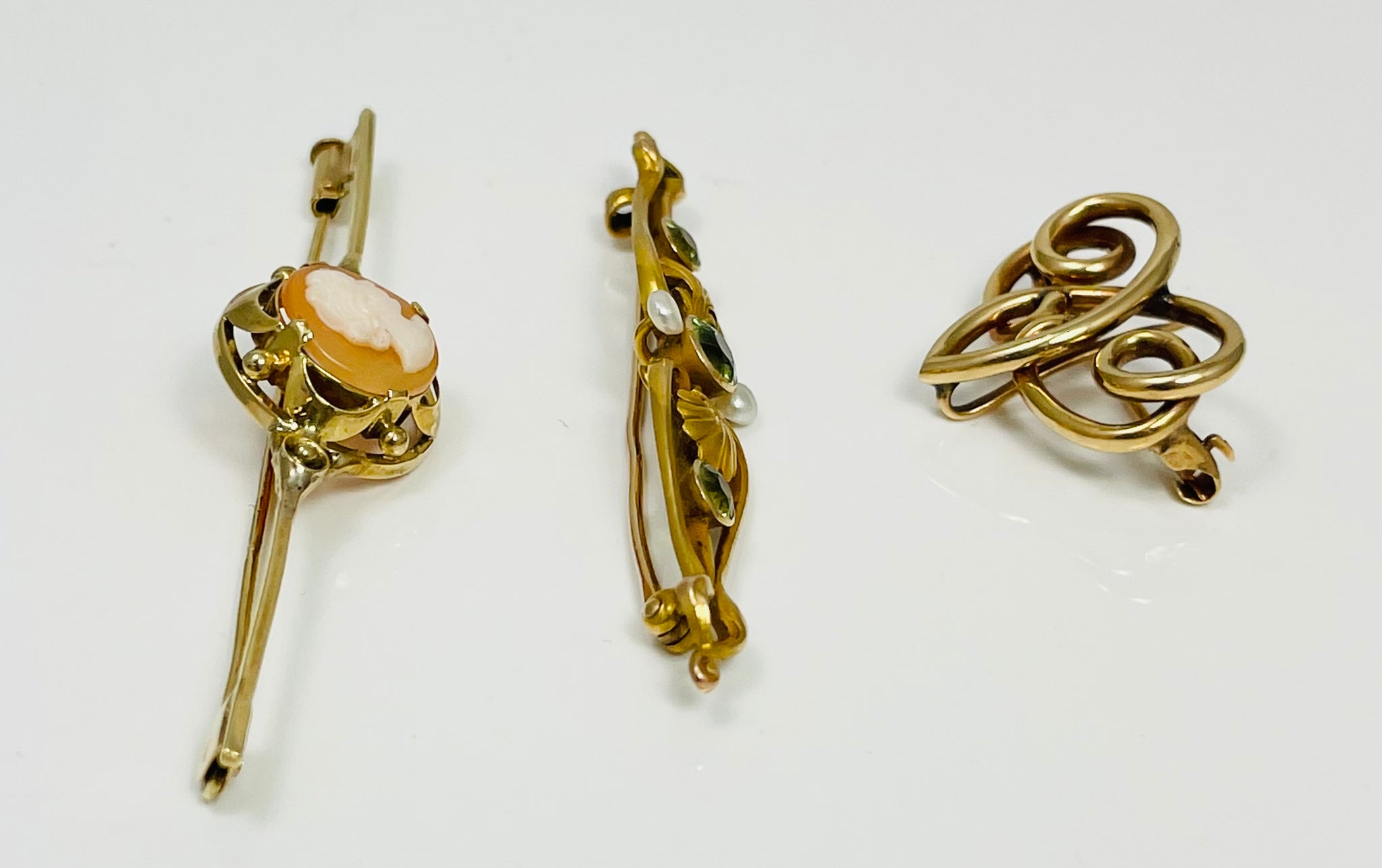 Three Vintage 10k Yellow Gold Pin Brooch Lot