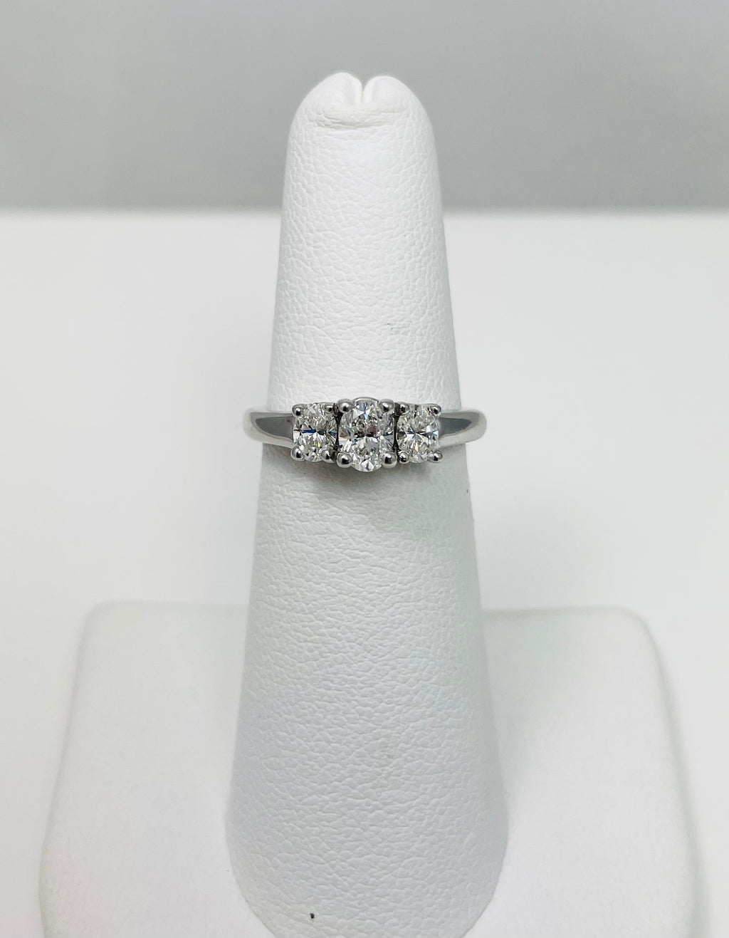 Very Fine 3/4ctw Natural Oval Diamond 14k White Gold Ring