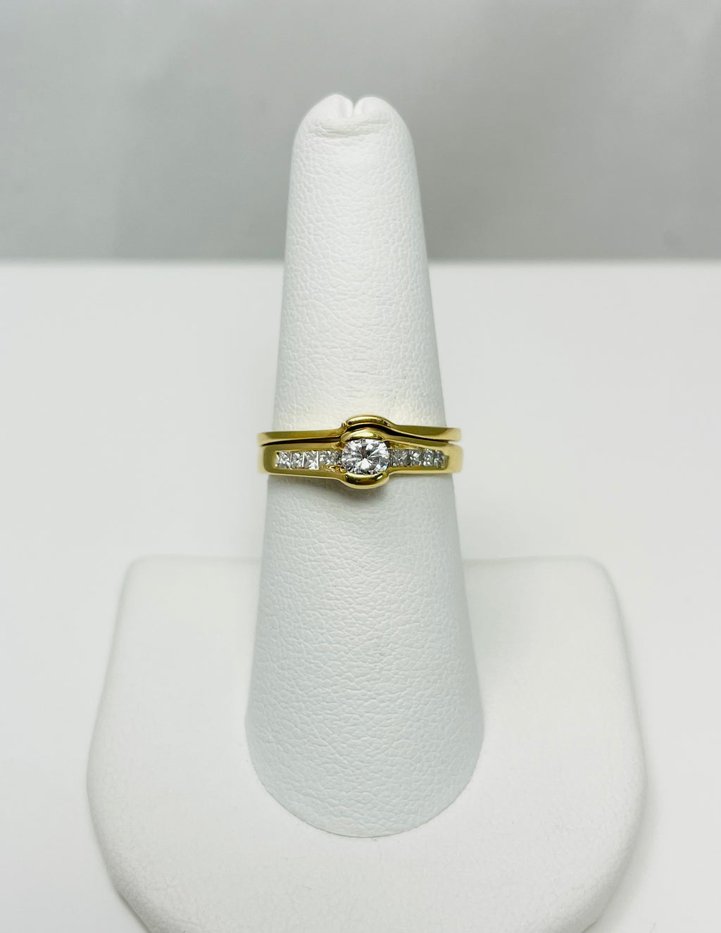 Natural Diamond 18k Yellow Gold Engagement Ring Set