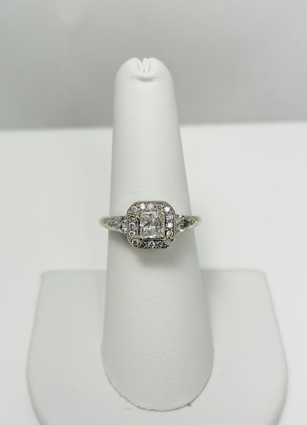 7/8ctw Natural Diamond 14k White Gold Engagement Ring