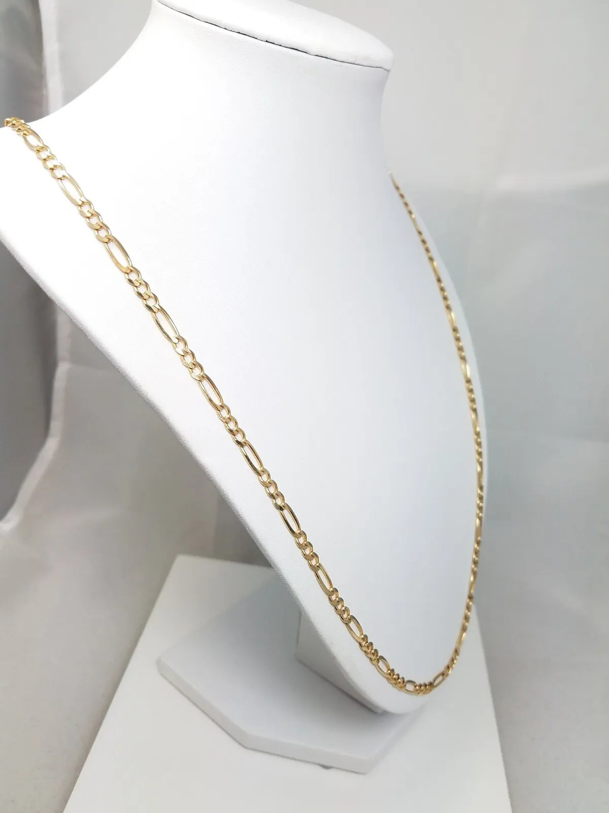 27.75" 10k Solid Yellow Gold Figaro Necklace Chain