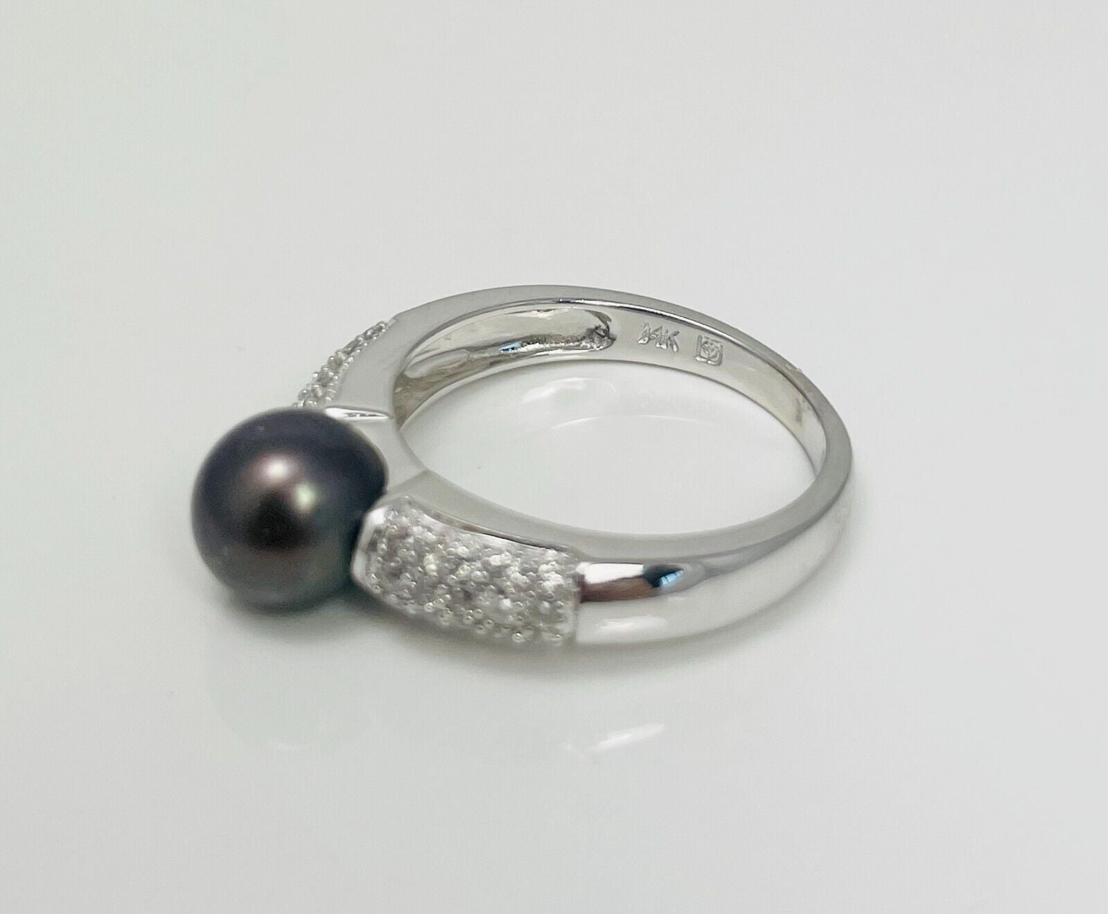 14k White Gold Black Pearl Diamond Ring