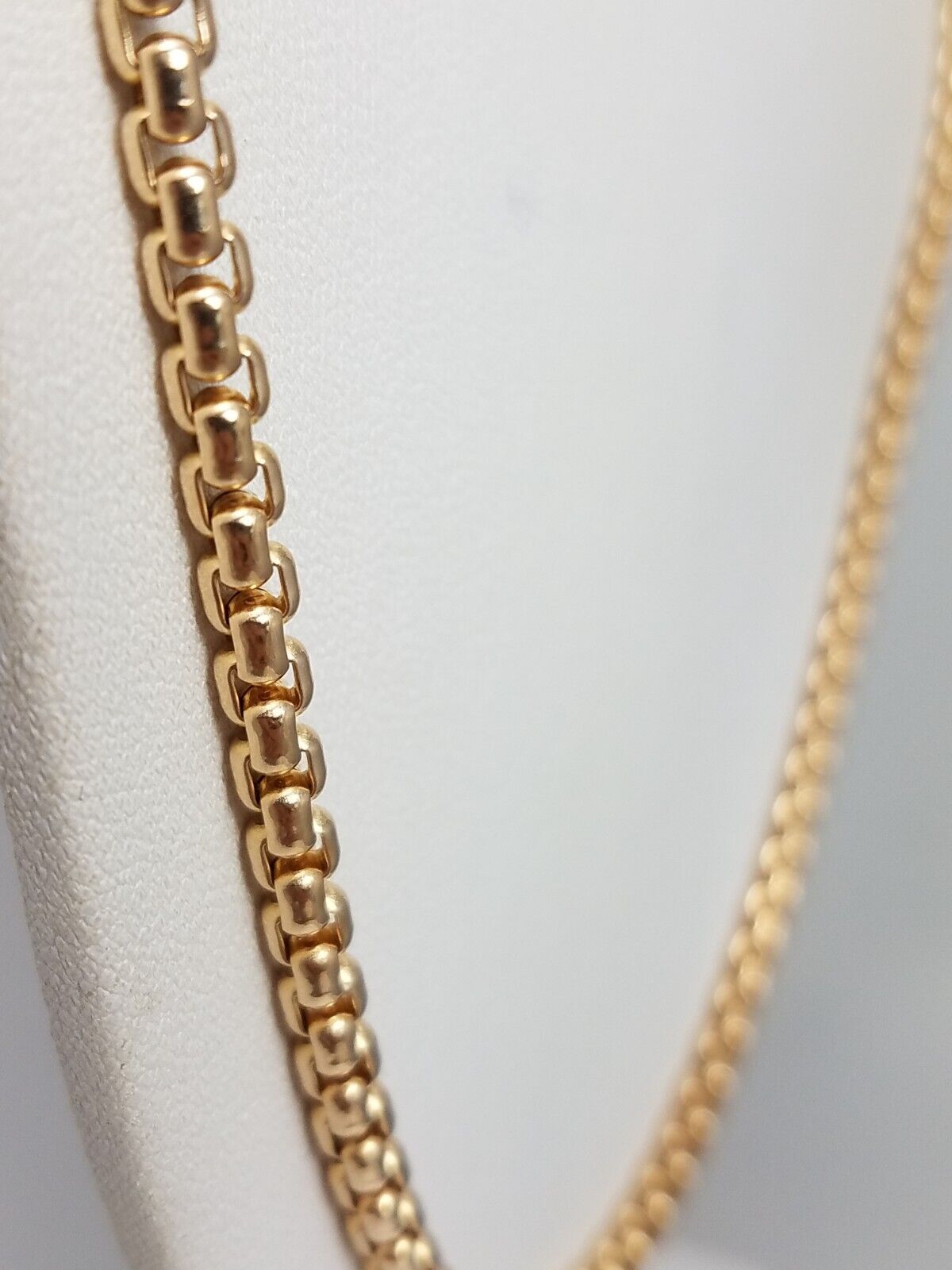 30.5" 10k Solid Yellow Gold Round Box Chain Necklace