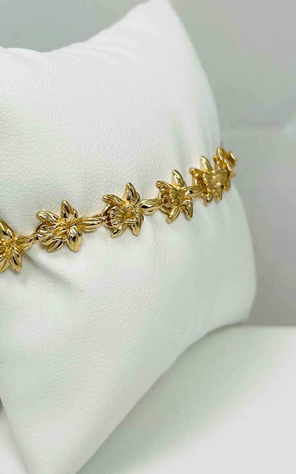 6.75" 14k Yellow Gold Floral Link Bracelet