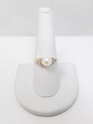 14k Yellow Gold 7.5mm Cultured Pearl Natural Diamond Ring