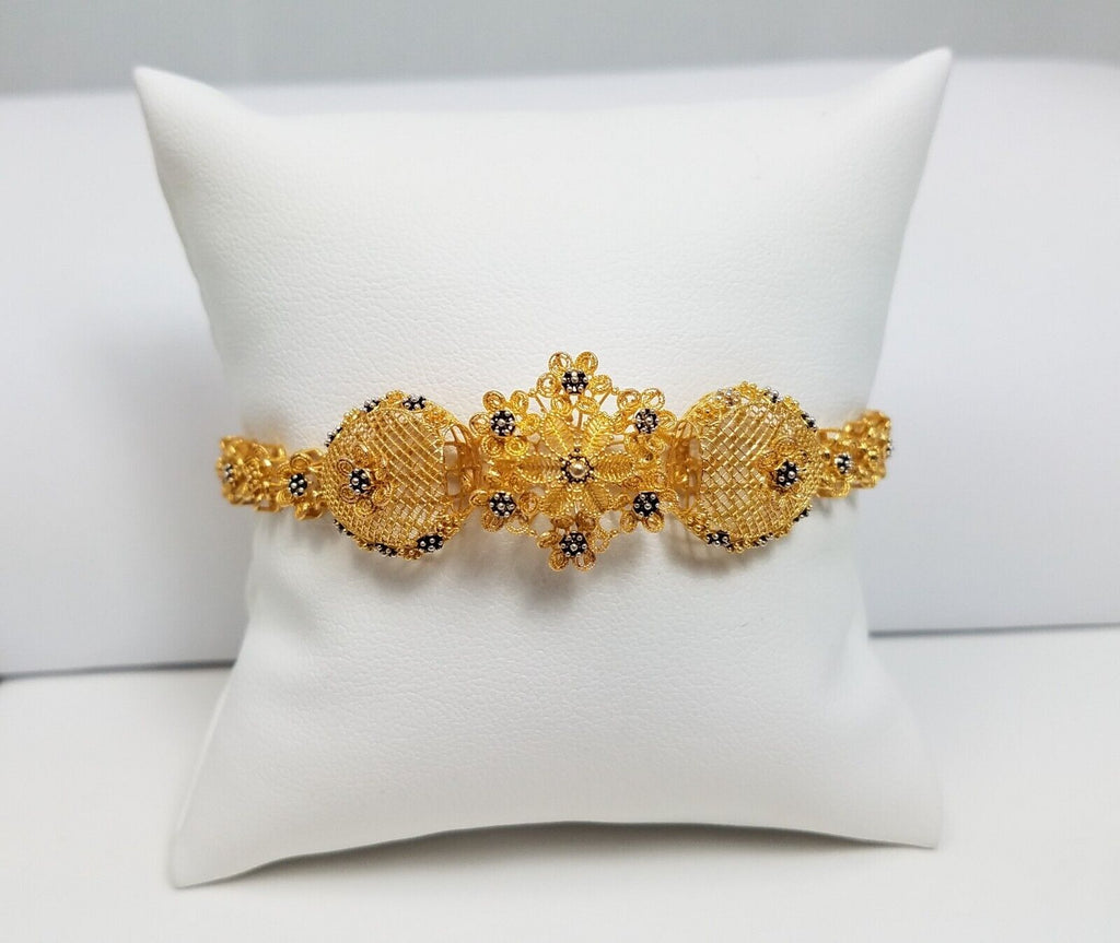 7" 22k Yellow Gold Ornate Bracelet