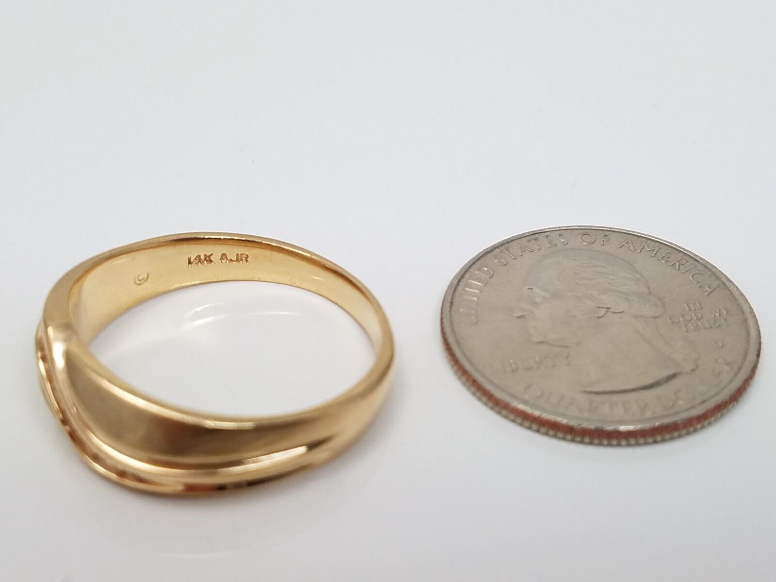 Men's 14k Yellow Gold Natural Diamond Ring