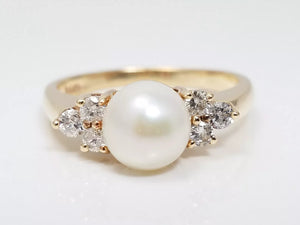 14k Yellow Gold 7.5mm Cultured Pearl Natural Diamond Ring