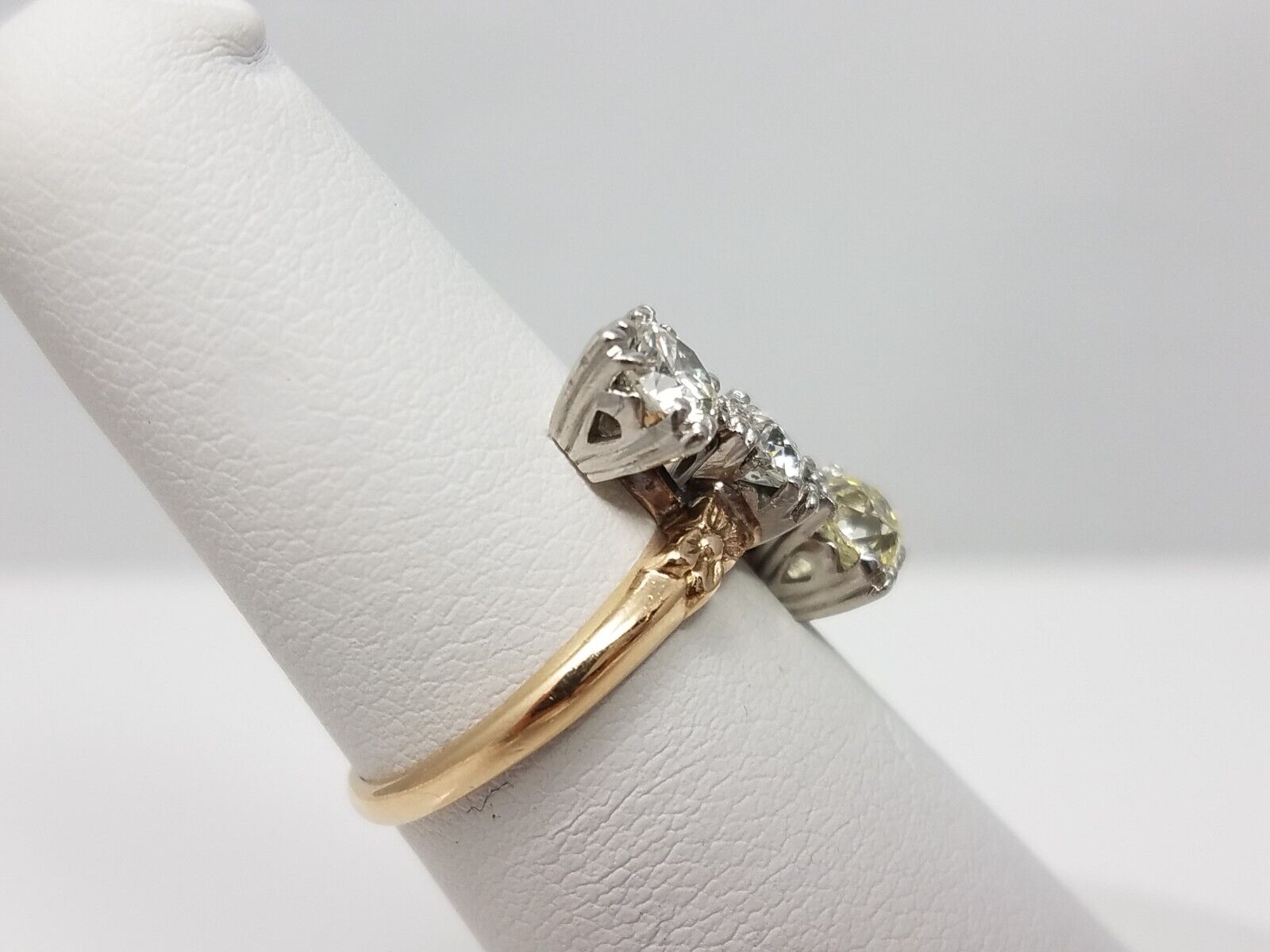 Vintage Natural Diamond 14k Gold Ring