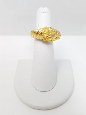 Fashionable 18k Yellow Gold Lion Ring