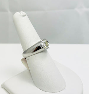 New! 1.01ct Natural Round Diamond Platinum Engagement Ring