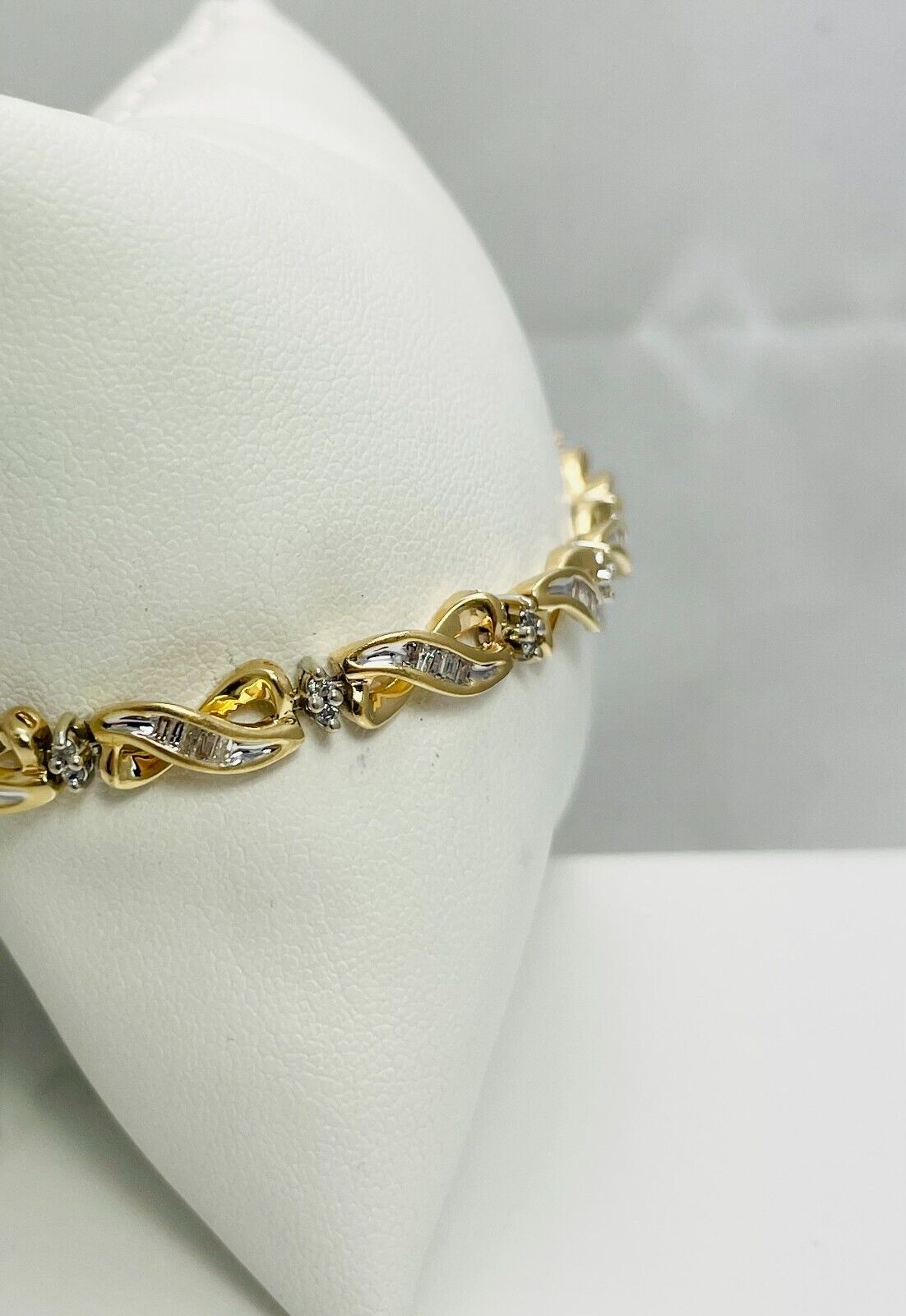 7.75" 14k Two Tone Gold Natural Diamond 14k Gold Bracelet